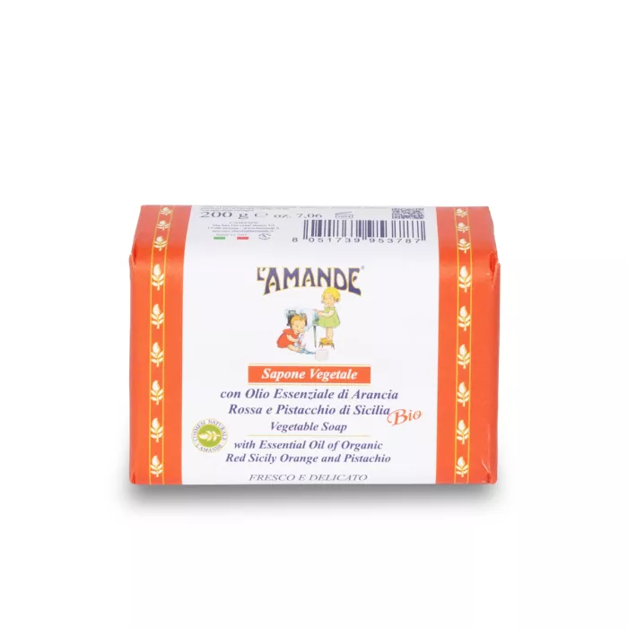 L&#039;Amande almond soap bar 200g